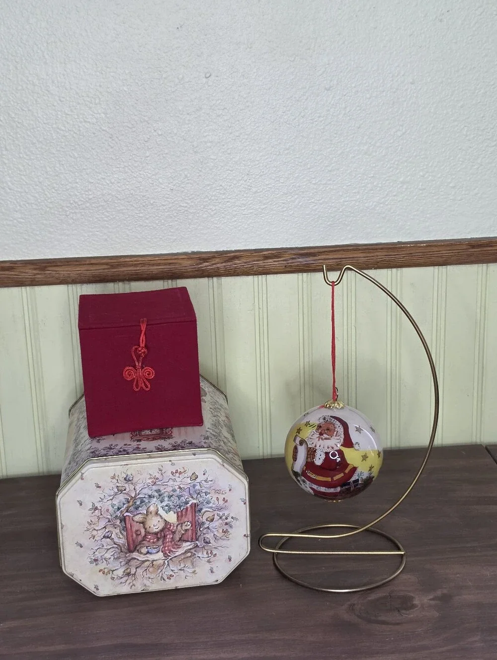 Vintage 2000 Pier 1 Imports Li Bien ornament W/ Box & Additional Christmas Tin